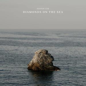 沟厕全景偷拍美女撒尿
