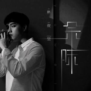 沟厕全景偷拍美女撒尿
